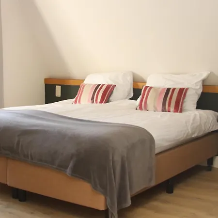 Amylia & Gratis Parking Bed and breakfast 3*