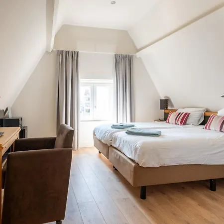 Amylia & Gratis Parking B&B 3*